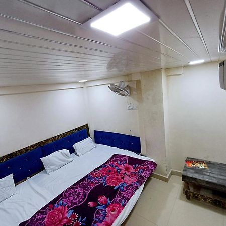 Hotel Blue Tower Inn Ujjain Bagian luar foto