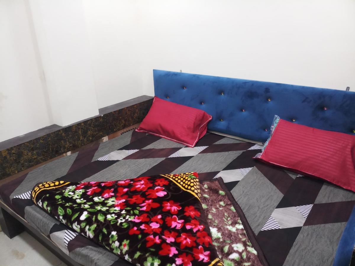 Hotel Blue Tower Inn Ujjain Ruang foto